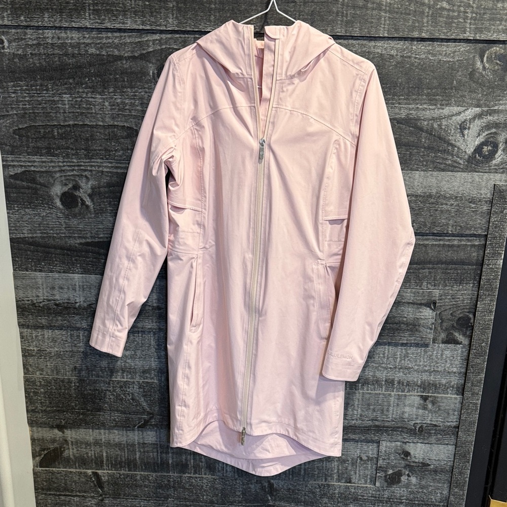Women's lululemon Pink Hooded Rain Jacket